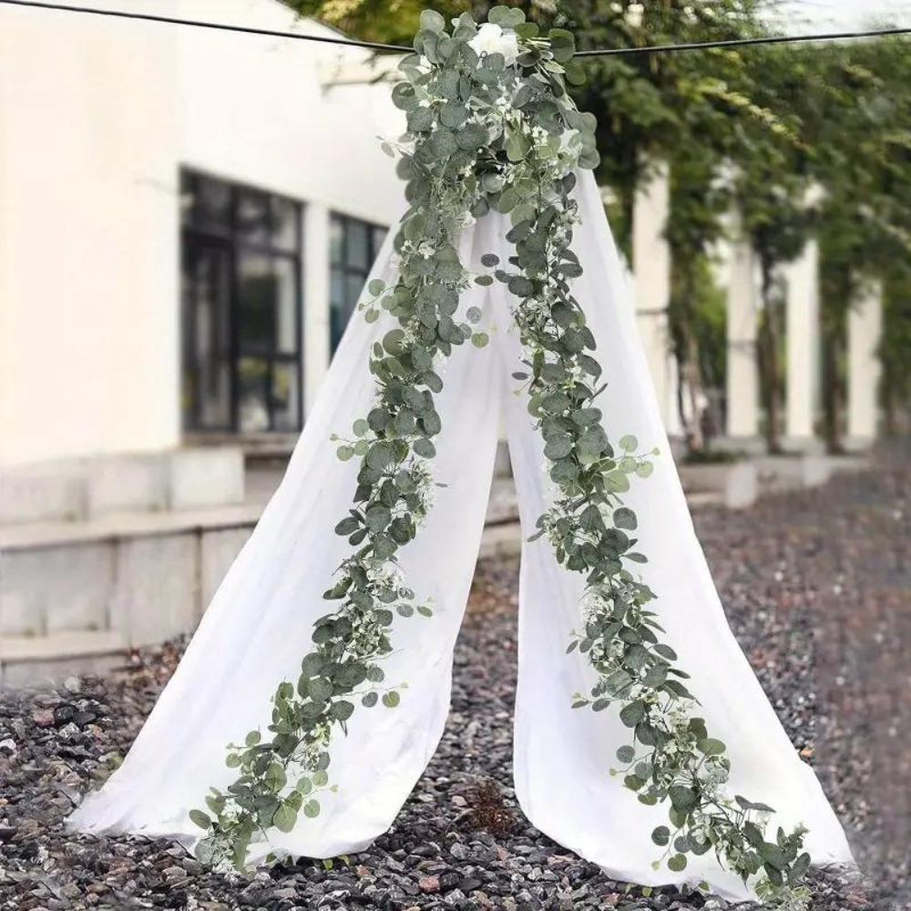 Donrams - Elegant Decorative Faux Eucalyptus Garland