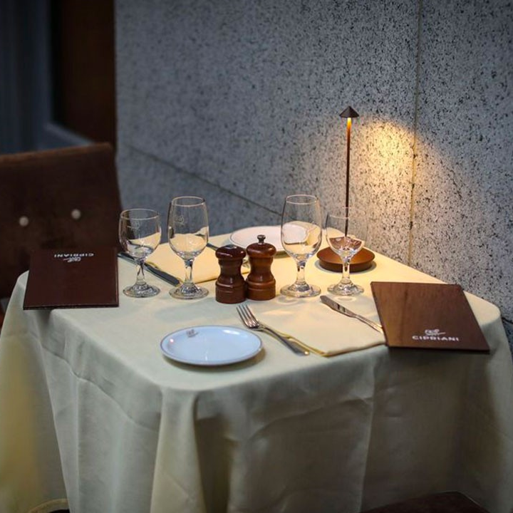 Minimalist LED Table Lamp - Waterproof & Dimmable Cordless Lighting 2024-564575